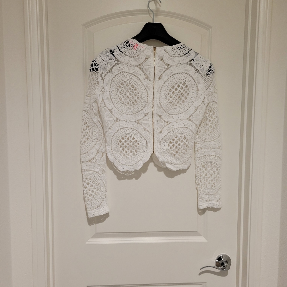 XTAREN Women's Fully Laced Top. Small. #168 - Picture 3 of 3